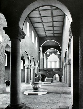 Der Wiederaufbau der Kirchen in der DDR